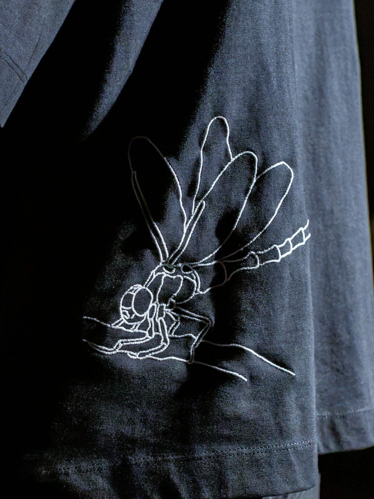 'Dragonfly' Tee (Black / White)